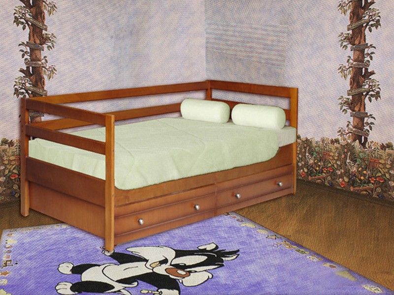картинка Полутороспальная кровать из массива сосны Кадет от магазина Энигуд.ру
