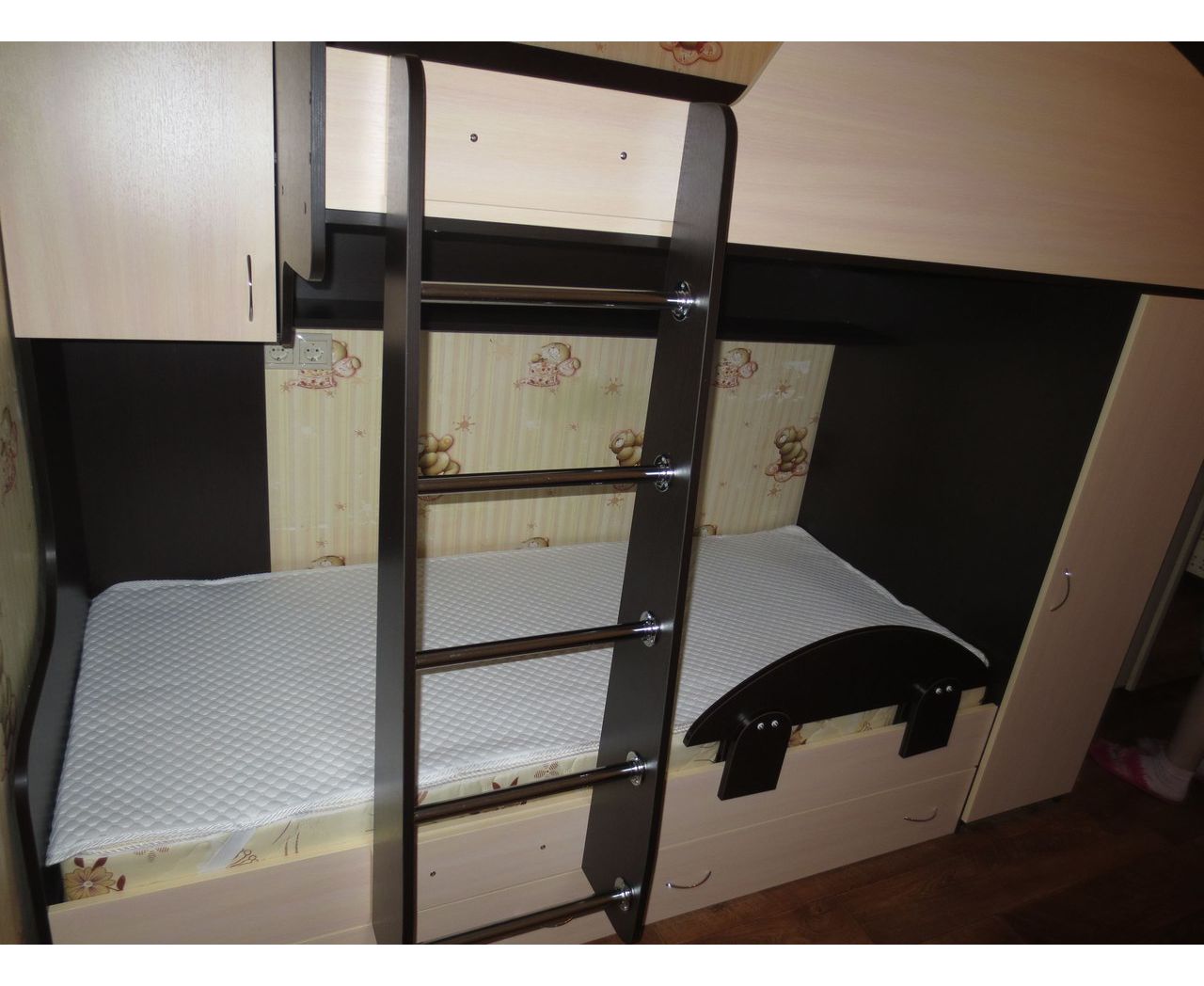 картинка Двухъярусная кровать Юниор-2 интернет-магазин Энигуд.ру
